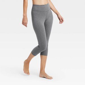 Charcoal Grey Mid-Rise Capri Leggings - S